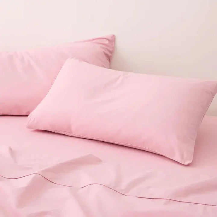 Close-up of pink plain cotton duvet cover set – soft pastel tone with clean texture for spring and summer bedding
