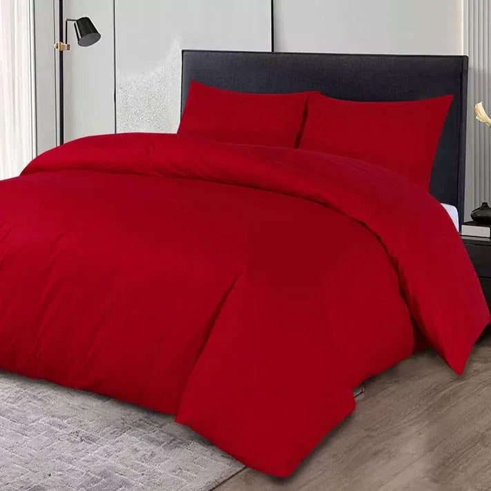 Red cotton duvet cover set for spring and summer – bold and modern solid tone in a plain style for all standard sizes
